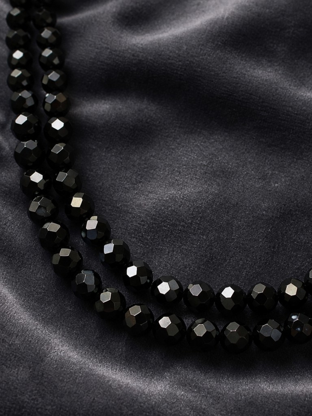 Faceted Black Glass Hand Knotted Fancy Clasp Gold Tone Vintage Collar Necklace - Picture 3 of 4